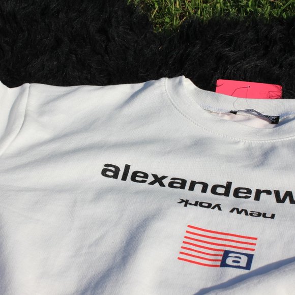 Sweatshirt - Picture 5 of 5